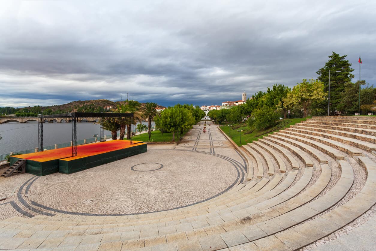 Best Tips for Amphitheater Design: Ideas Included