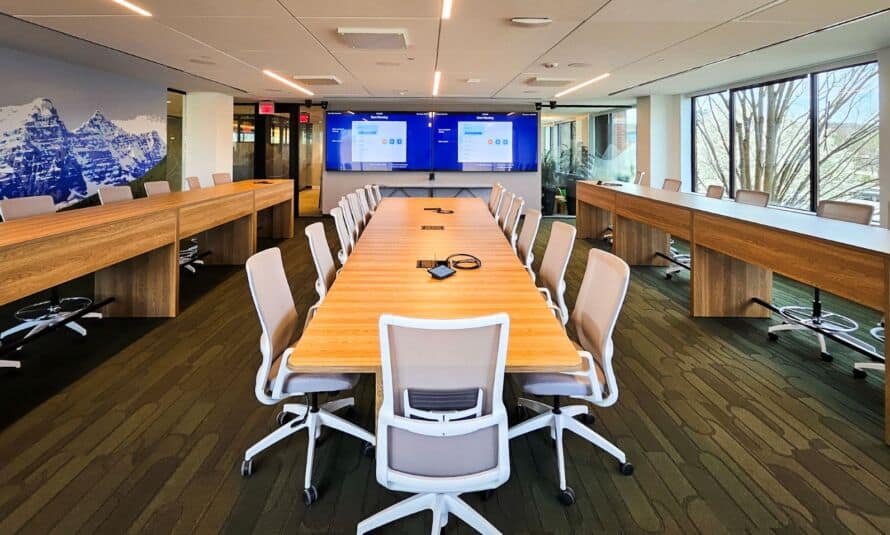 Smart tech for seamless boardroom collaboration.