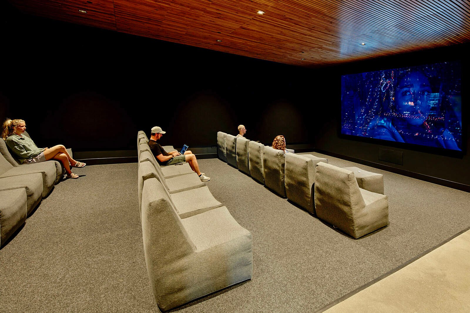 The Smart Buyer’s Guide to LED Video Wall Technology